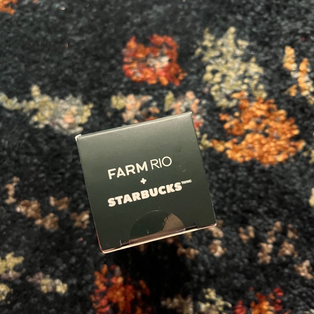 FARM Rio Starbucks Vibrant Cold Cup Key Chain - Picture 4 of 5